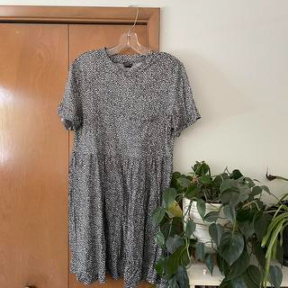 Volcom Boraborado leopard t-shirt dress